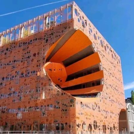 Appartement Dans Peniche Atypique Et Idyllique A Confluence ليون المظهر الخارجي الصورة
